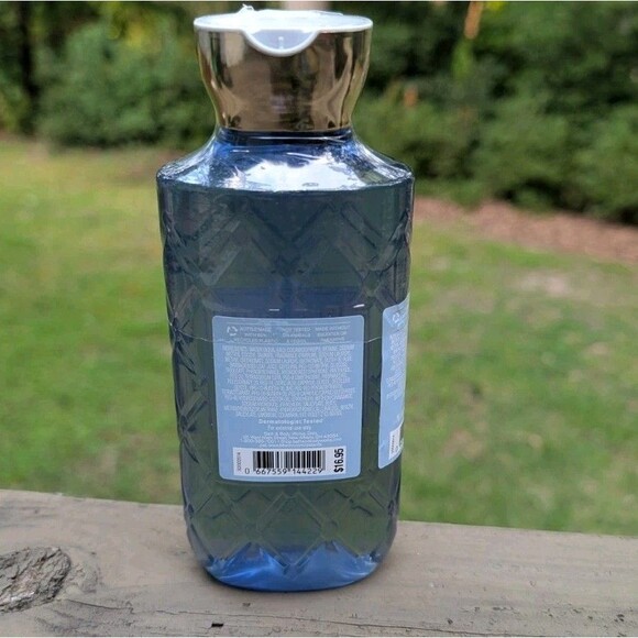 NEW Discontinued Dressed In White Body Wash Shower Gel Bath & Body Works 10 Oz - Picture 2 of 3